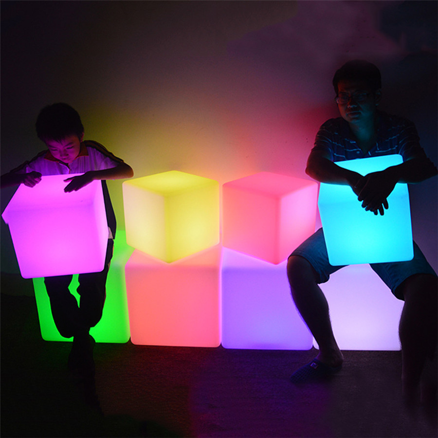 Voice Control Light Bulb - ไฟ LED ลูกบาศก์เรืองแสง 16 สี เปลี่ยนสีได้ด้วยรีโมทคอนโทรล